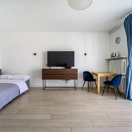 Apartamento Wiktorska Blue By Bookinghost *